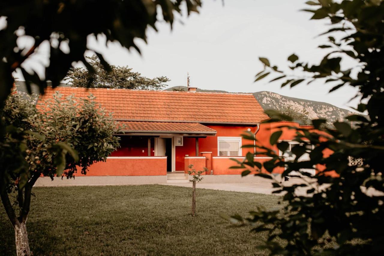 Villa Vikendica Castanea Banja Zdrelo Petrovac na Mlavi Exterior foto